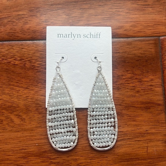 NWT Marlyn Schiff Beaded Teardrop Earrings - Picture 2 of 5
